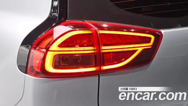 Kia Niro Plus, 2022 — фото 24