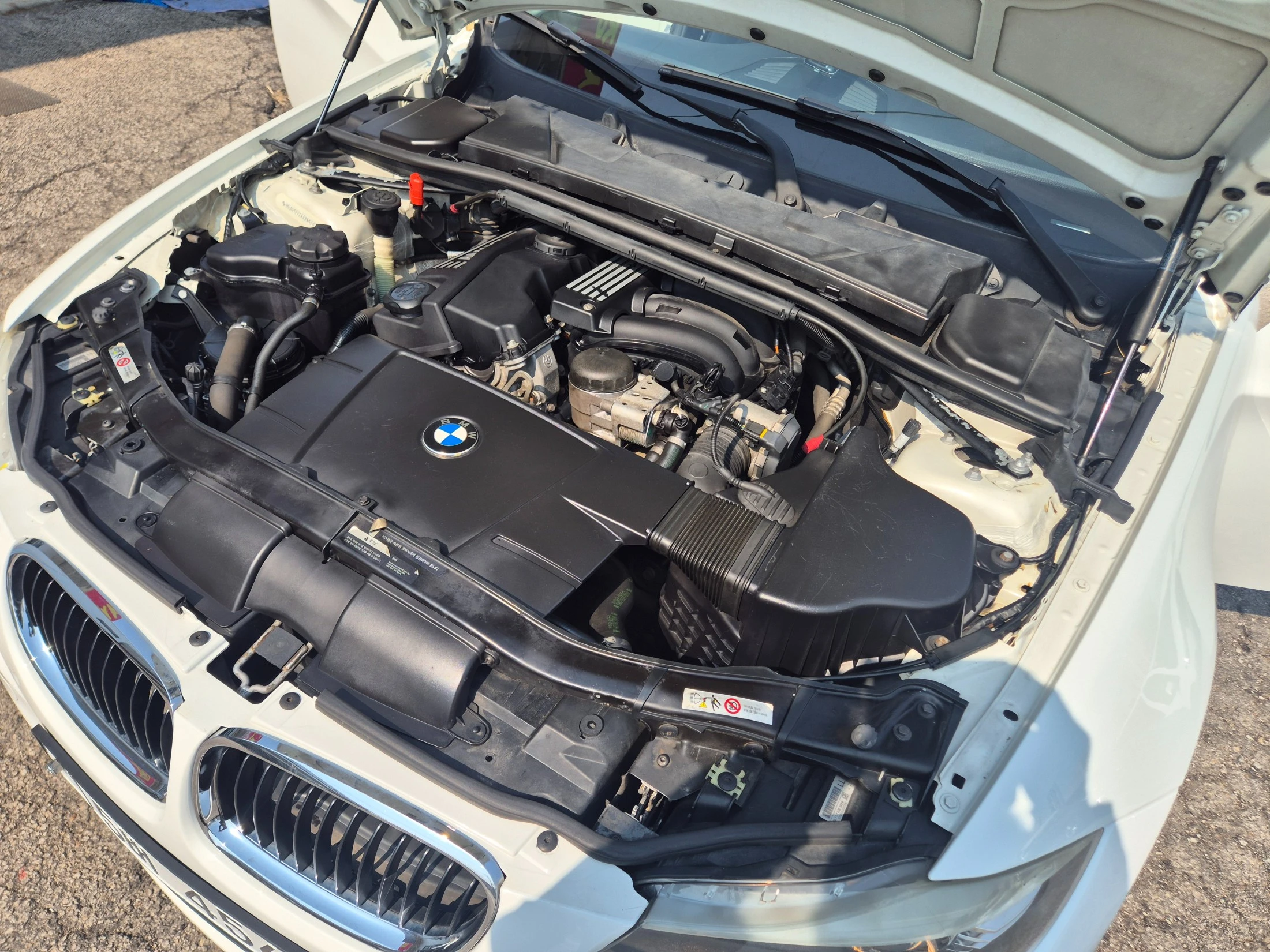 BMW 3-Series E90, 2011 — фото 19