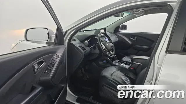 Hyundai Tucson ix, 2010 — фото 10
