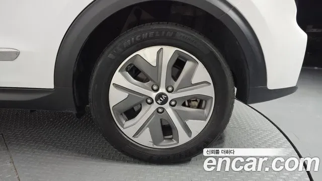 Kia Niro EV, 2018 — фото 21