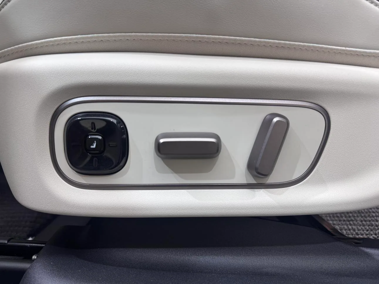 Li Auto ideal i8, 2025 — фото 23