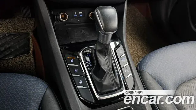 Hyundai Ioniq Ionic Hybrid, 2016 — фото 9