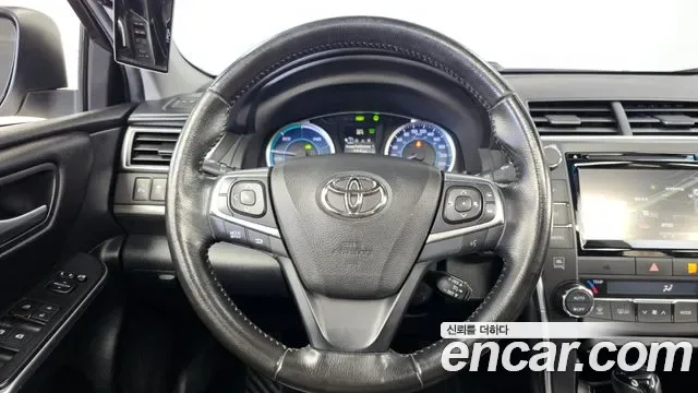 Toyota Camry, 2016 — фото 13