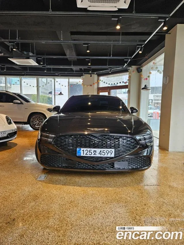 Genesis G90 RS4