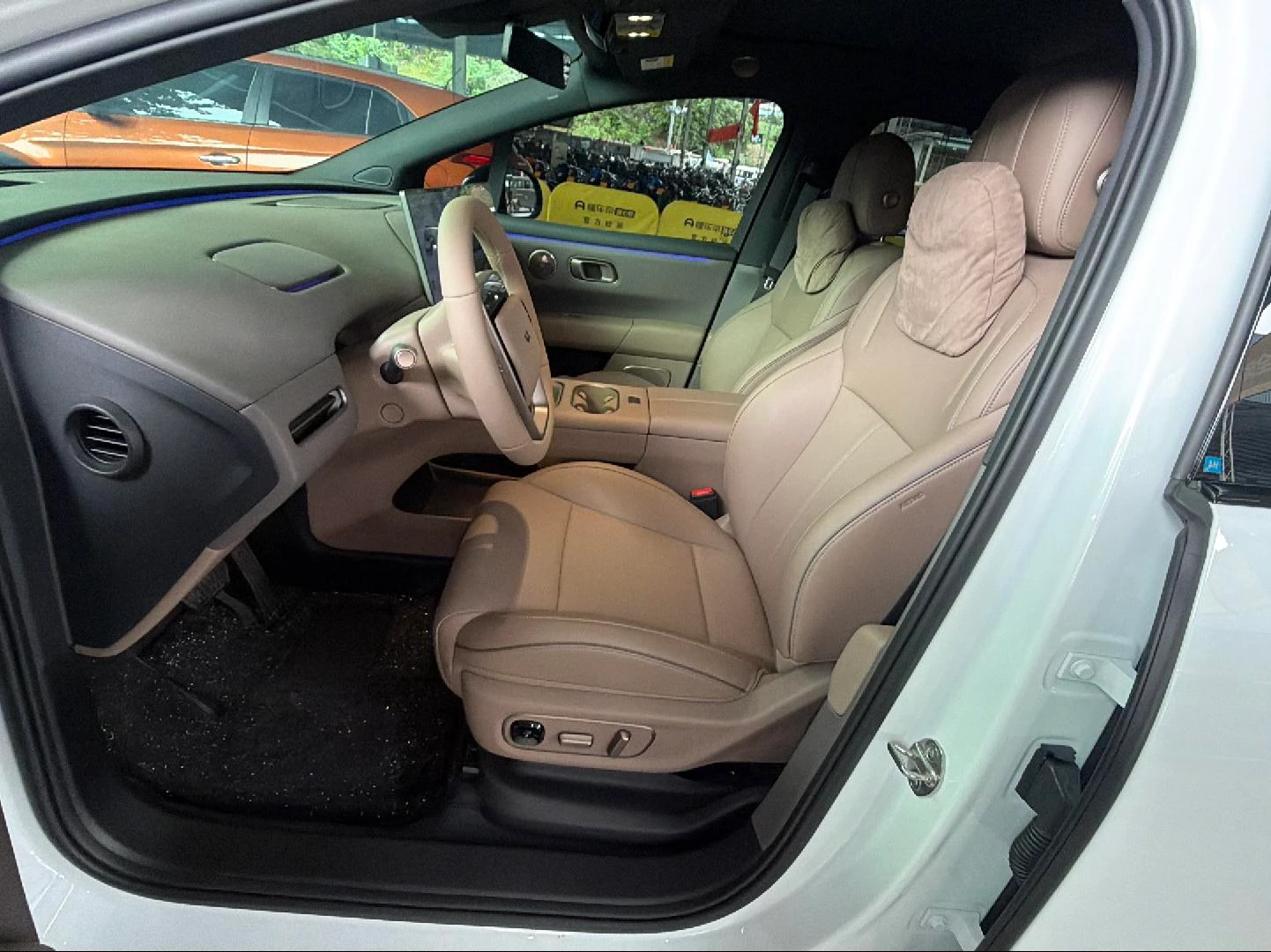 Li Auto ideal i6, 2025 — фото 13