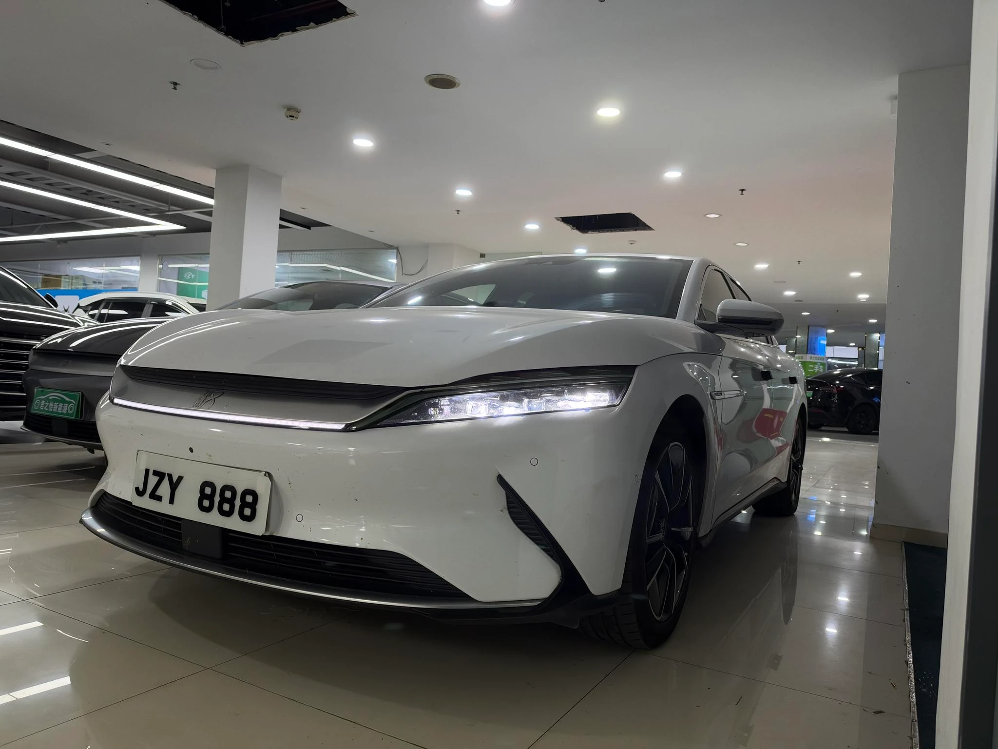 BYD Han EV