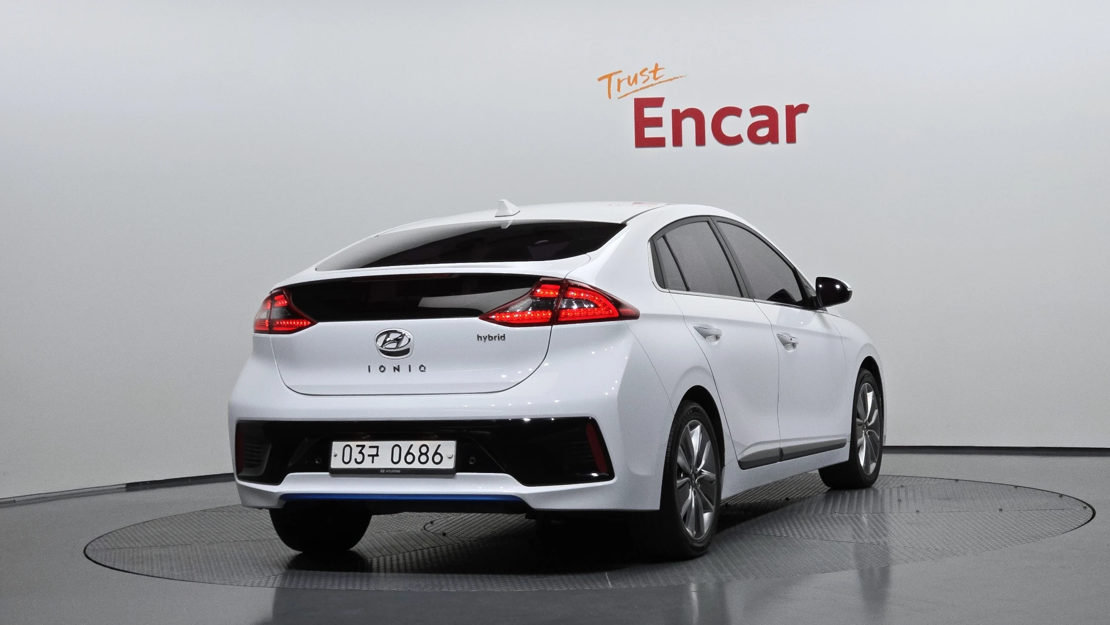 Hyundai Ioniq Ionic Hybrid, 2016 — фото 2