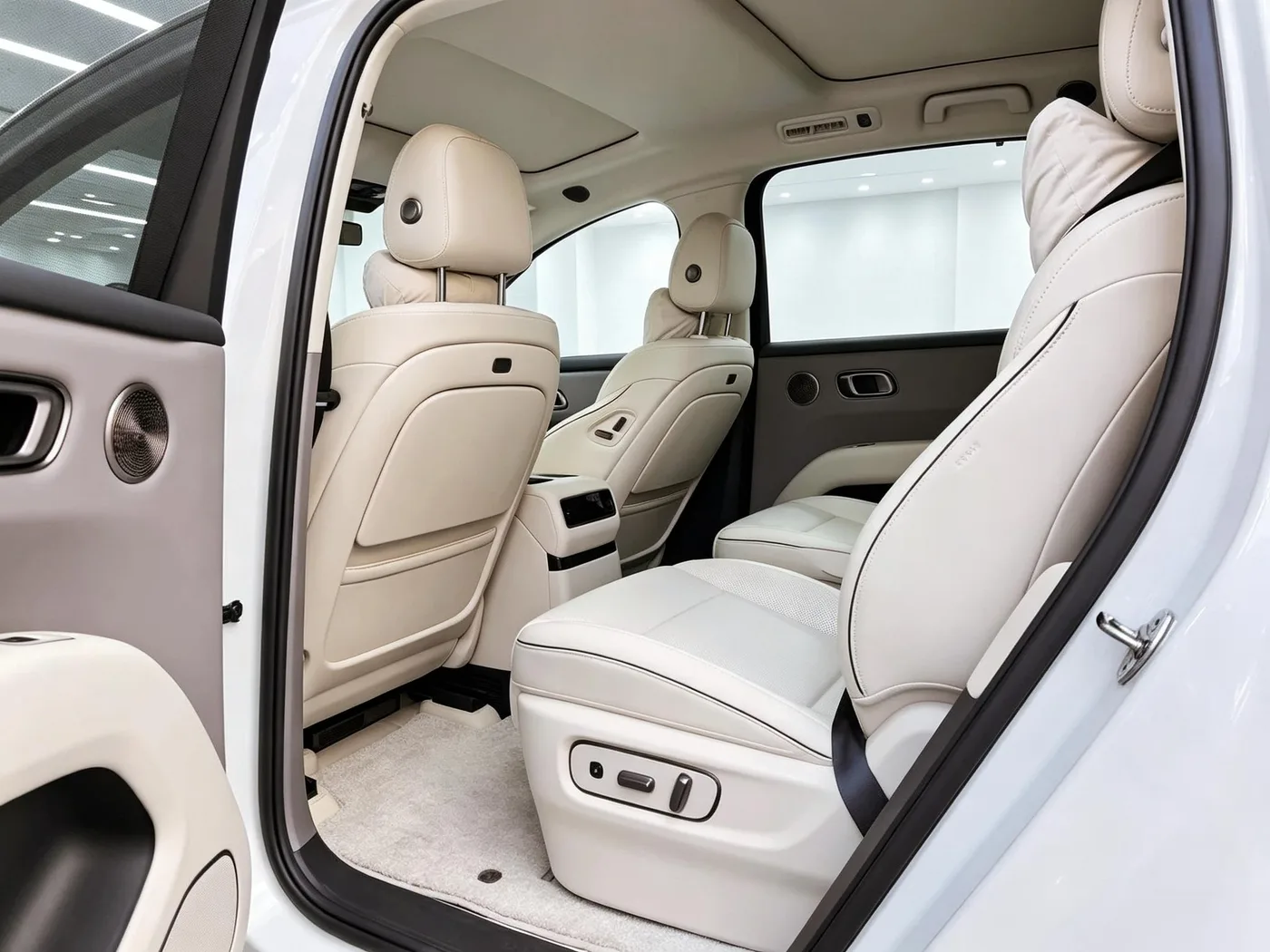 Li Auto ideal i8, 2025 — фото 10