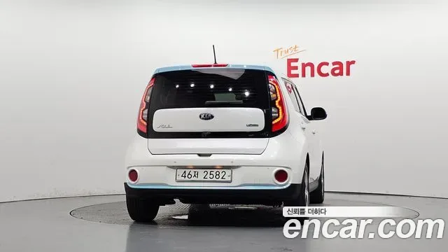 Kia Soul EV, 2015 — фото 4