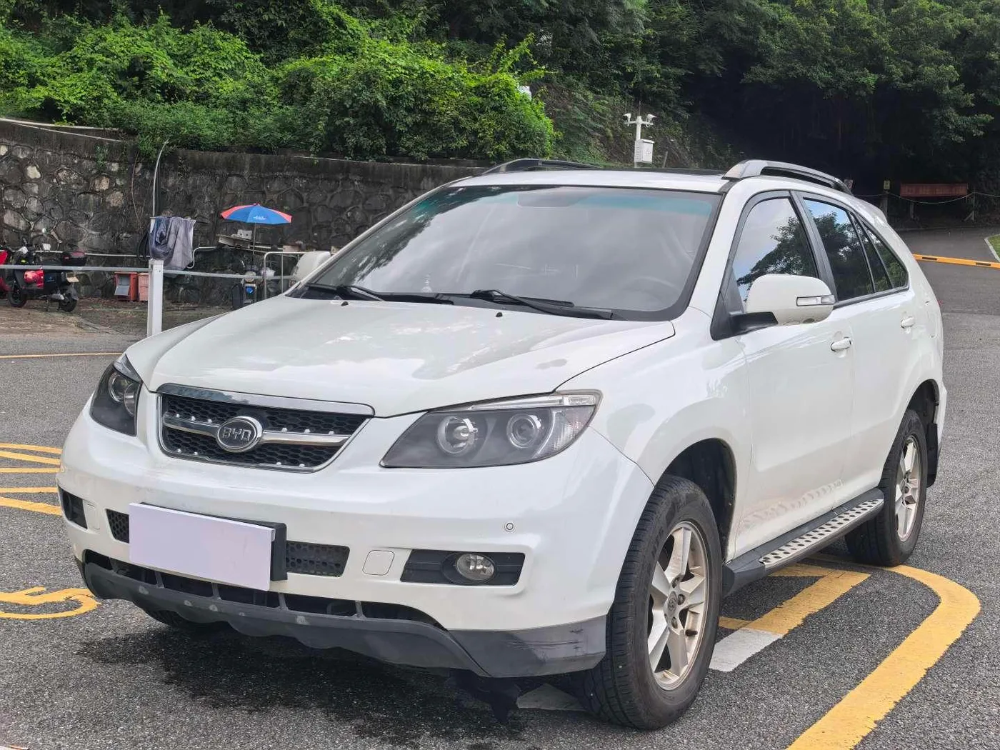 BYD S6
