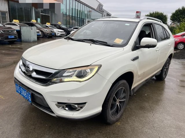 BYD S7